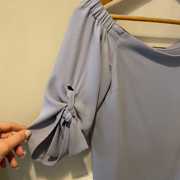 Aritzia Babaton lilac off the shoulder top - Picture 2 of 4